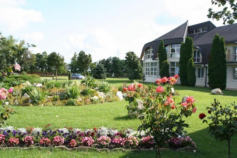 Hotel Ovit Keszthely Luaran gambar