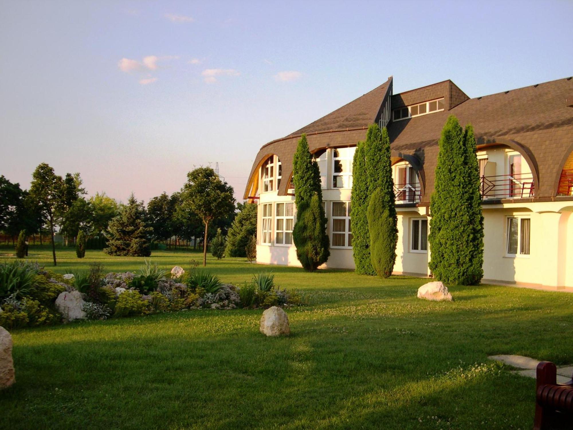 Hotel Ovit Keszthely Luaran gambar