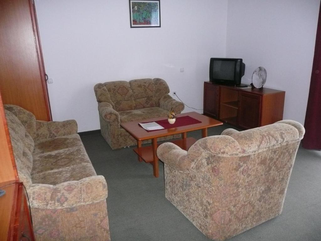 Hotel Ovit Keszthely Bilik gambar